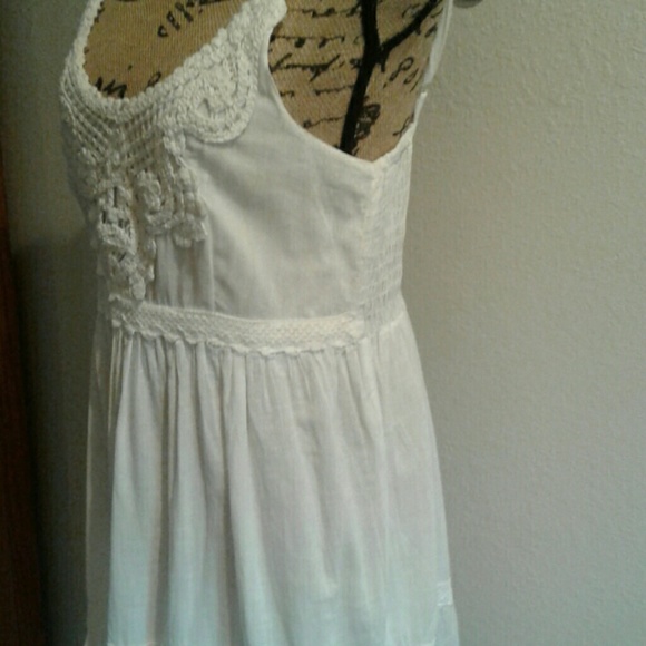 Summer dress - Picture 4 of 5